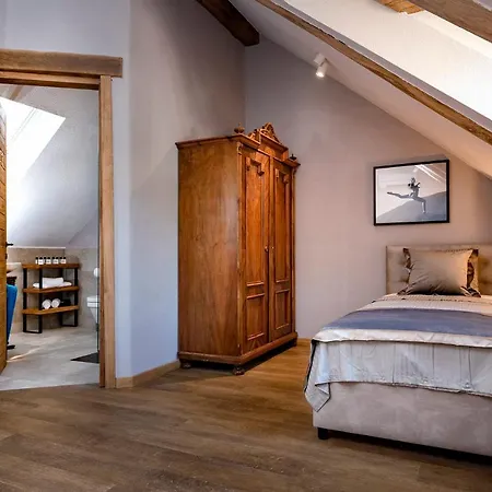 Villa Luxury Palazzo V. Pelsocz *
